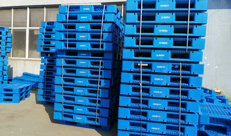 買了這么多的吹塑塑料托盤，才發現這樣買實惠